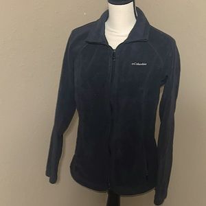 Columbia: Lightweight Fleece Jacket